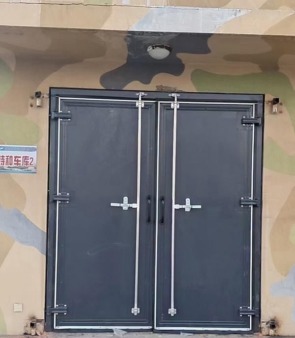 武威工业平开门