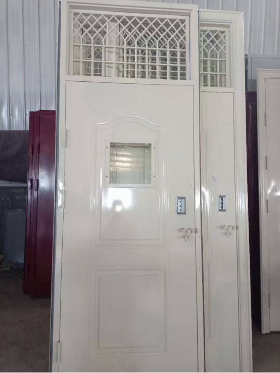 武威学校教室门