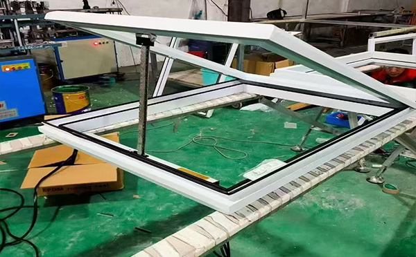 某地下车库出入口武威排烟窗配置工程