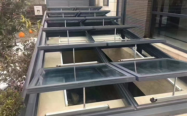 某轨道交通车辆维修车间武威排烟窗应用