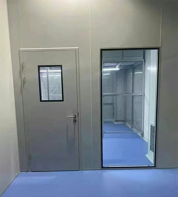 学校教学楼完成武威防火门标准化安装